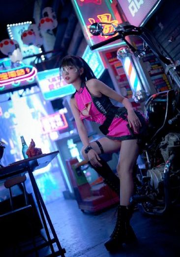 家庭教师女主动漫_BD英语在线播放观看